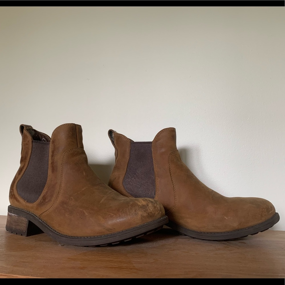Ugg Chelsea Boots